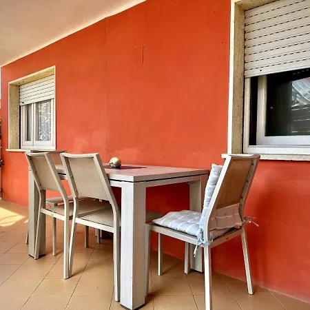 Apartment Golden Luxe - House Red Moon